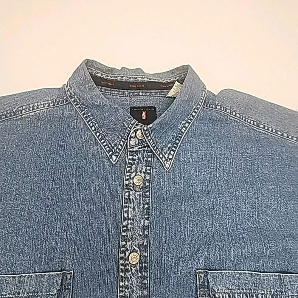 Levi's Red Tab Denim Shirt Men Size XL Blue Button Medium Wash Oversized